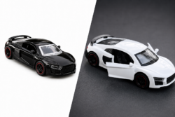 1:43 Audi R8